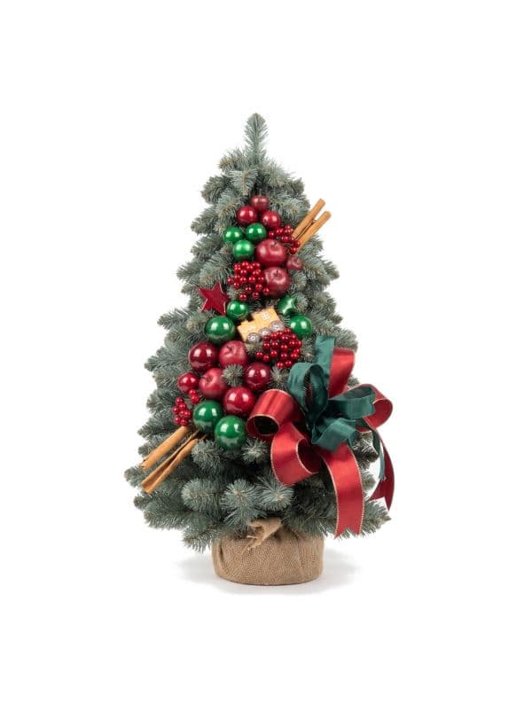 Petit sapin de No&euml;l artificiel conique 60 cm sur fond blanc, aux branches vertes denses. 
